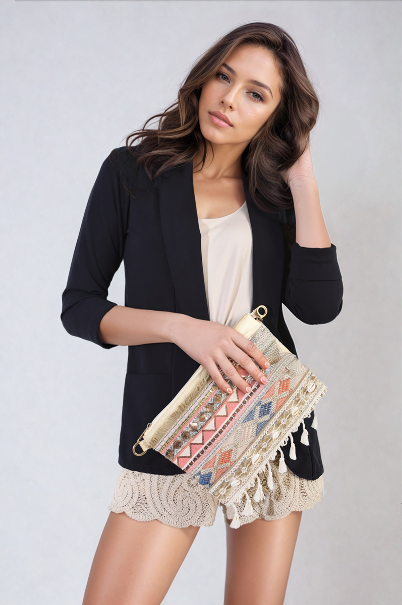 "Open front cardigan with cozy design and front pockets, perfect for versatile and stylish wear."