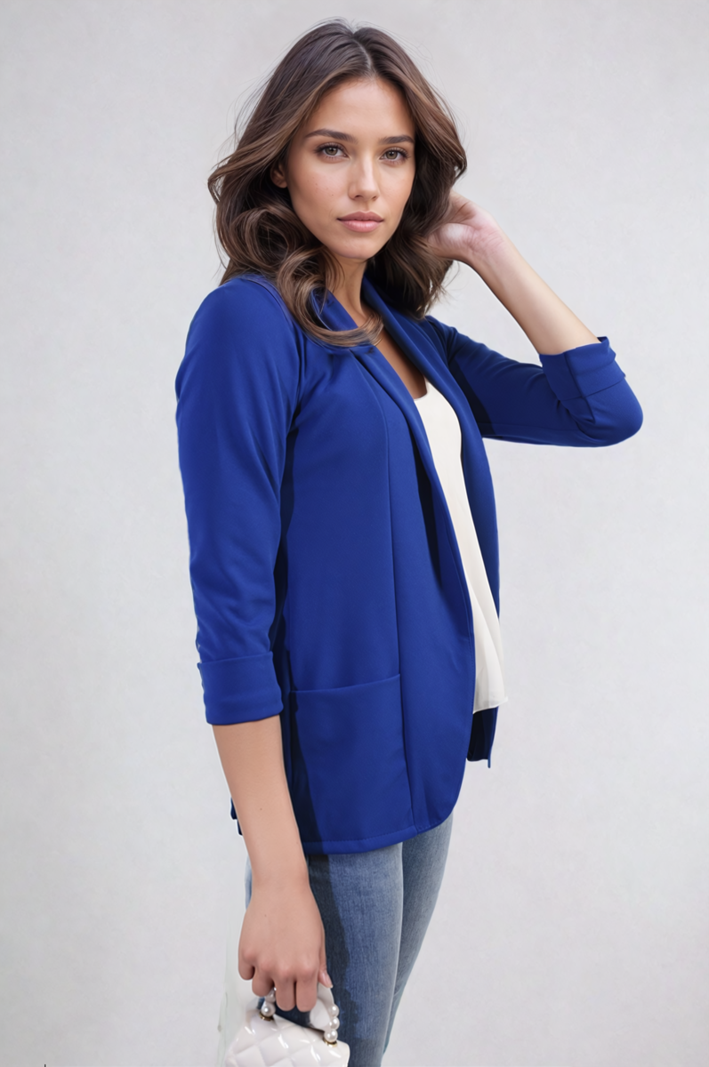 "Open front cardigan with cozy design and front pockets, perfect for versatile and stylish wear."