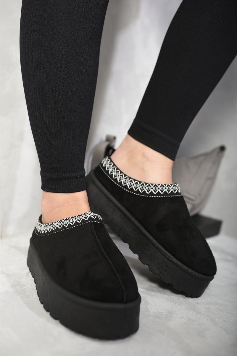 "Aztec Detail Low Ankle Platform Slipper Boots with cozy lining and stylish Aztec pattern."