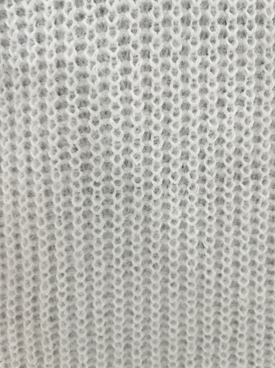 "Chunky roll neck knitted jumper in a cozy design, perfect for winter wear. Features a stylish roll neck and warm chunky texture."
