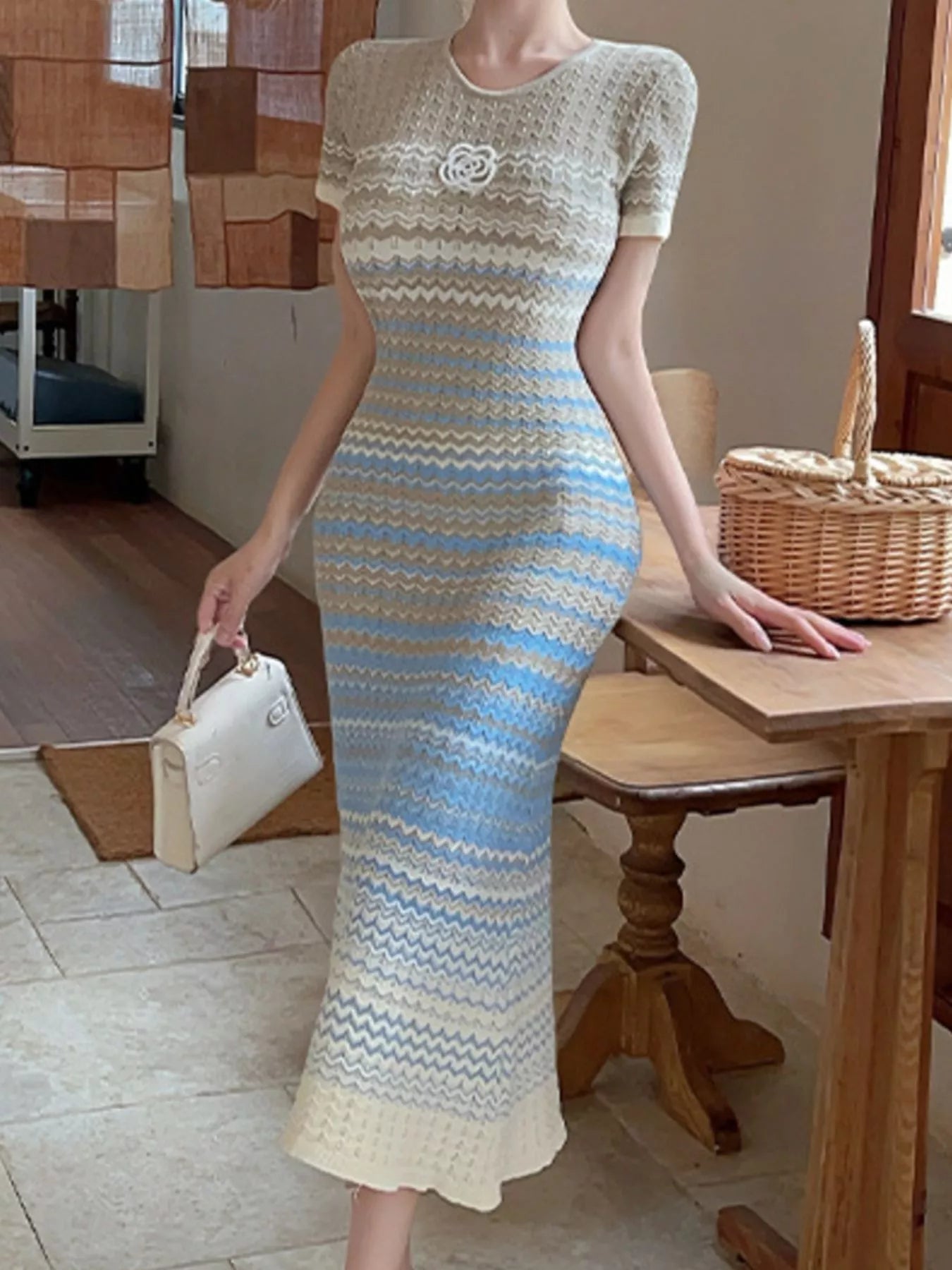 Light blue and cream zigzag knit midi dress, fitted short sleeves and round neckline