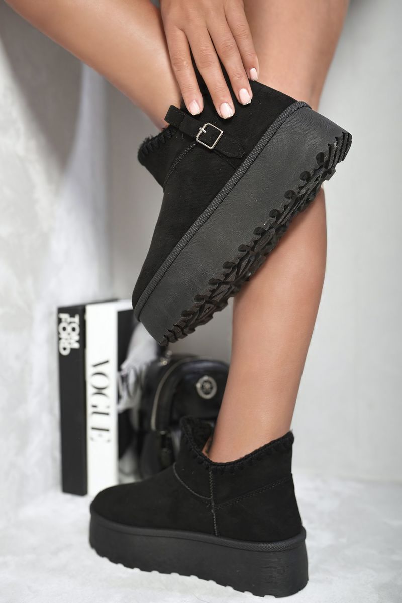 Lieldesigns Fur-lined Platform Ankle Boots