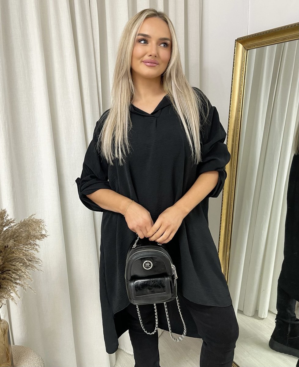 Loose-fit roll-up sleeve top with long back, black