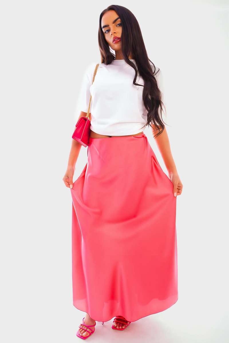Coral high-waisted maxi skirt with smooth lightweight drape