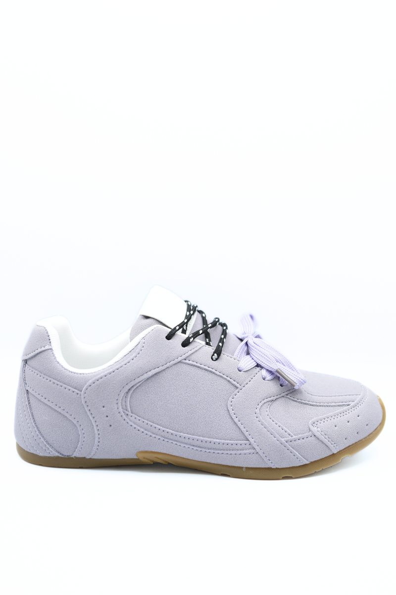Lilac lace-up flat trainers, black eyelets with light purple laces and gum sole